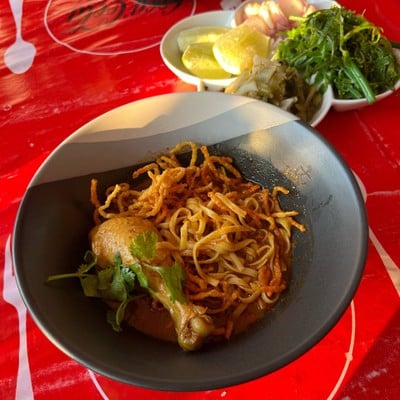 ข้าวซอยไก่