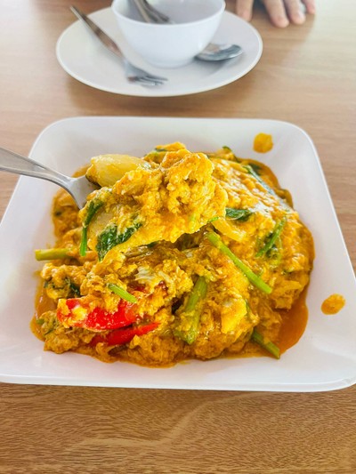 เนื้อปูผัดผงกะหรี่