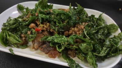 อาหาร หรือ เครื่องดื่ม