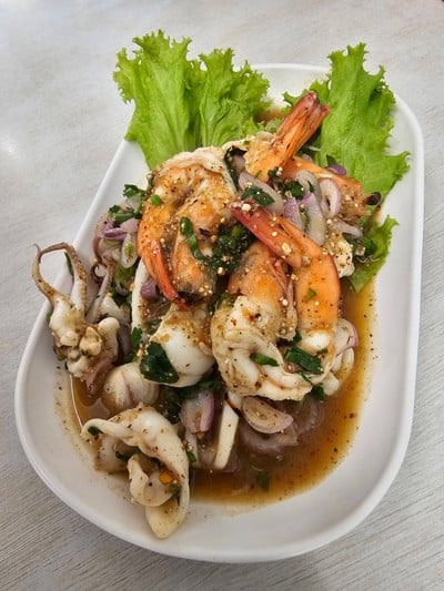 ลาบทะเล
