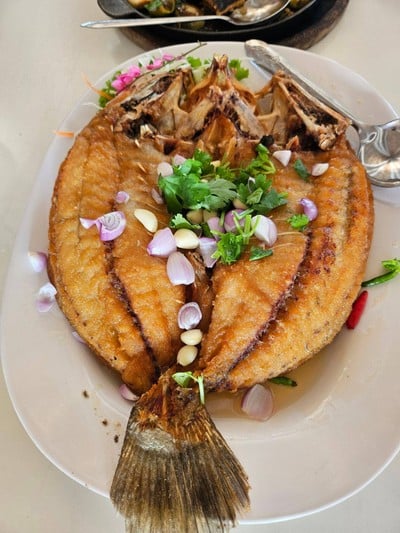 ปลากะพงทอดน้ำปลา