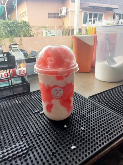 อาหาร หรือ เครื่องดื่ม