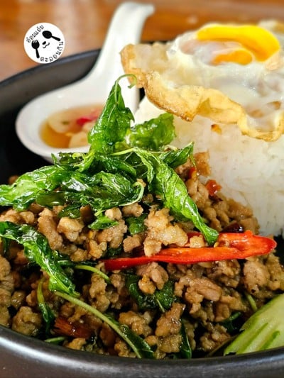 ข้าวกะเพราหมูสับ