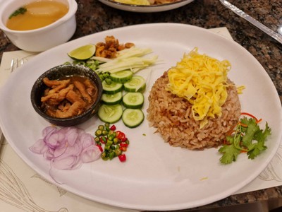 ข้าวคลุกกะปิ