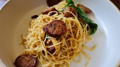 Spaghetti ไส้อั่วพริกกระเทียม