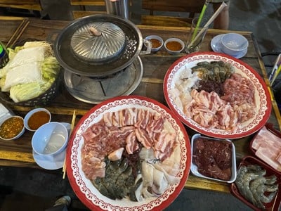 ตุ้ยหมูกระทะ สาขาโพธิ์นิมิตร