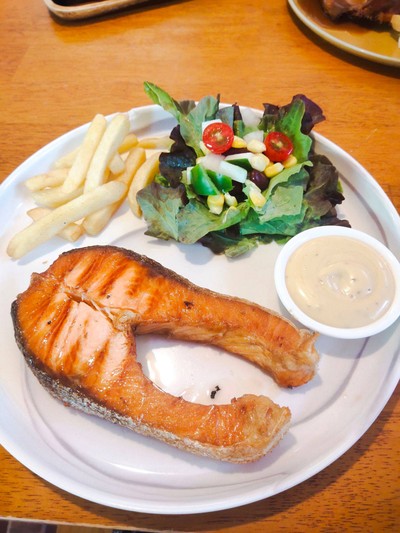 สเต็กปลาแซลมอน