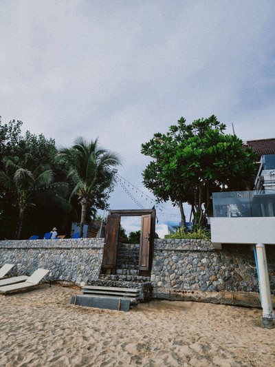 สระว่ายน้ำ/ชายหาด