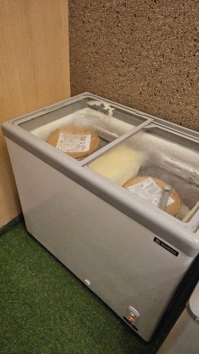 อาหาร หรือ เครื่องดื่ม