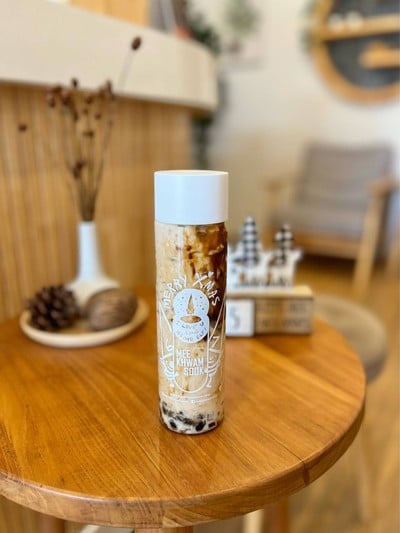 🧋 Mee - Khwam - Sook Milk Tea. (Price 55 Baht.)