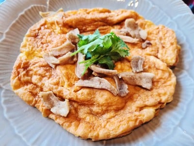 ไข่เจียวกากหมู