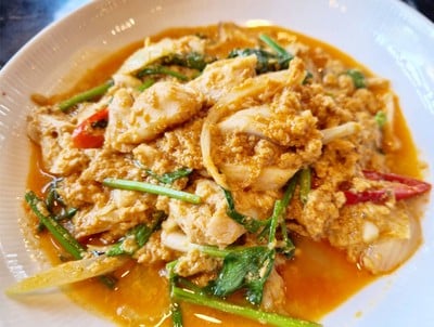เนื้อปูผัดผงกะหรี่