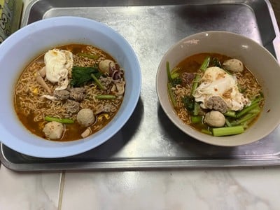 มาม่าต้มยำพิเศษเครื่อง