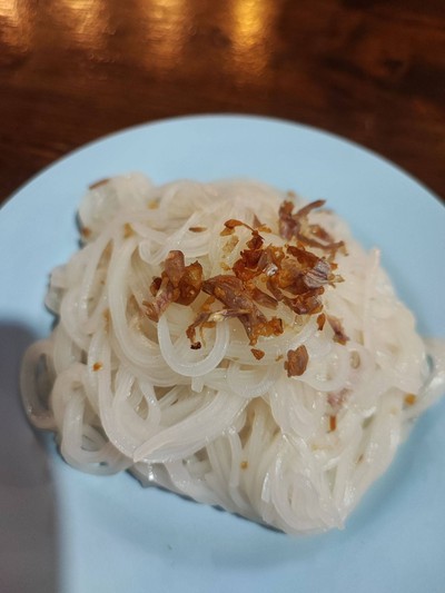 เส้นเล็กลวก