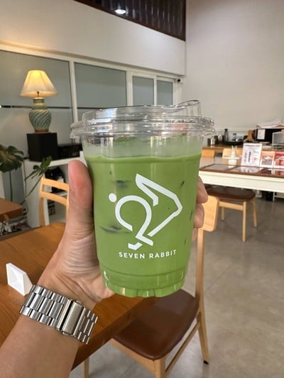 Seven Rabbit Coffee & Tea Pattanakarn 53