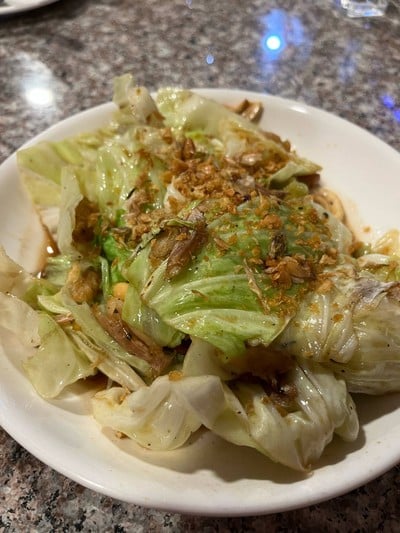 กะหล่ำผัดน้ำปลา