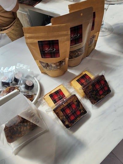 อาหาร หรือ เครื่องดื่ม