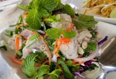 พล่าปลาอินทรีแบบดิบ