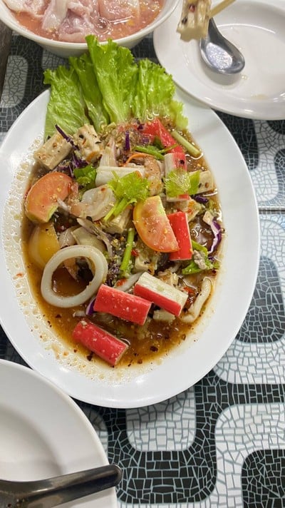 อาหาร หรือ เครื่องดื่ม