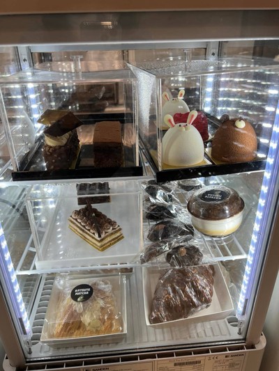 อาหาร หรือ เครื่องดื่ม