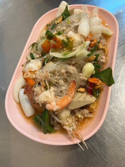 ยำวุ้นเส้น