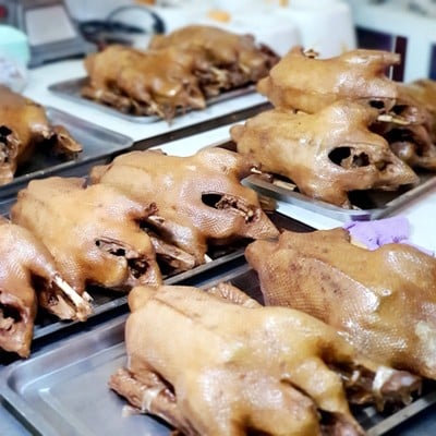 อุไร ห่านพะโล้  ทรงวาด