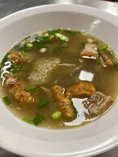 เมนูของร้าน ก๋วยจั๊บมิสเตอร์โจ บางคอแหลม