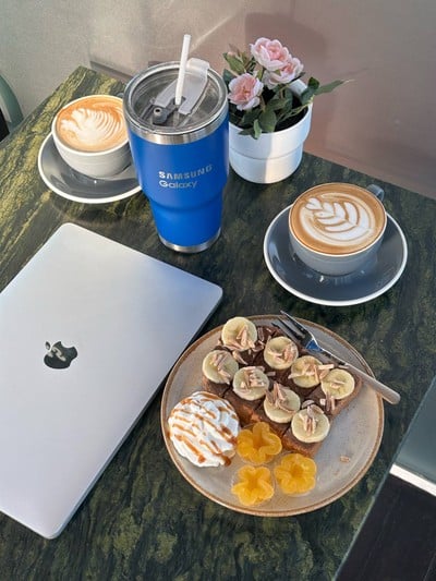 Her Room Specialty Coffee สุขุมวิท 107 แบริ่ง 26