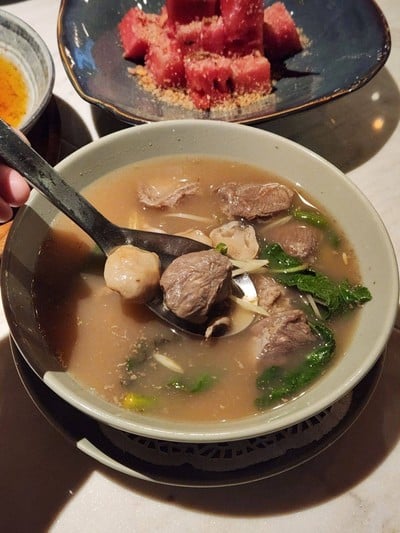 อาหาร หรือ เครื่องดื่ม