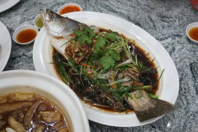 อาหาร หรือ เครื่องดื่ม