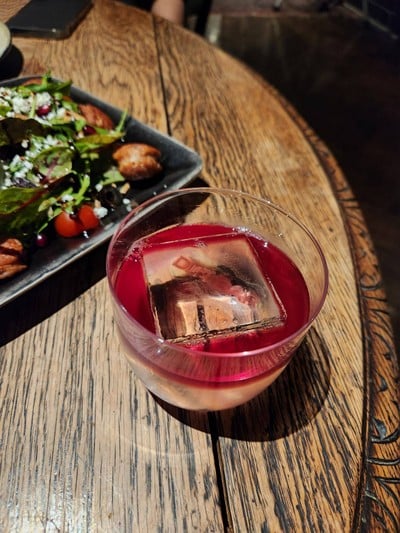 อาหาร หรือ เครื่องดื่ม