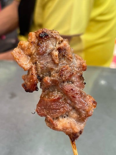 หมูปิ้งลุงอ้วน สีลม หมูปิ้งโบราณ สาทร