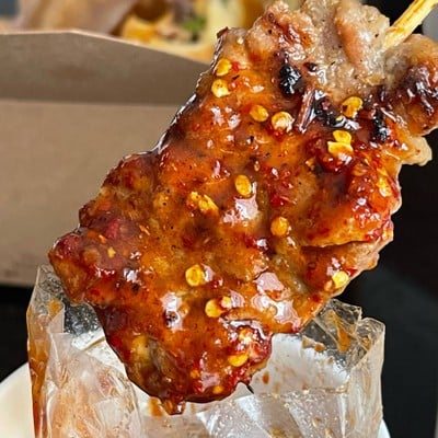 หมูปิ้งลุงอ้วน สีลม หมูปิ้งโบราณ สาทร