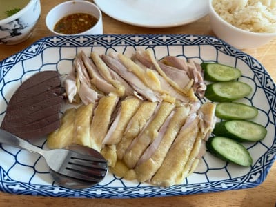 ชุดข้าวมันไก่ ข้าวสองถ้วย