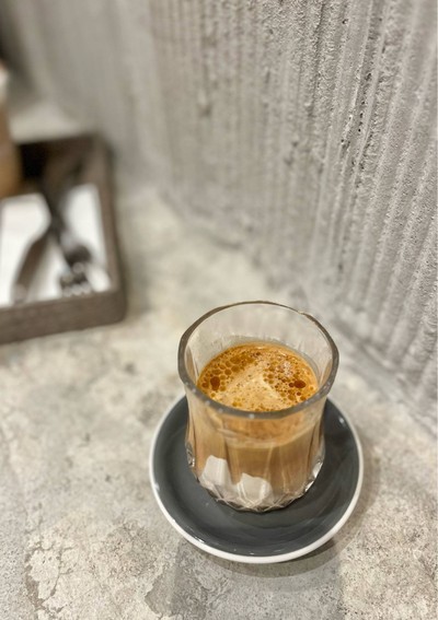 ☕️ Dirty Coffee. (Price 80 Baht.)
