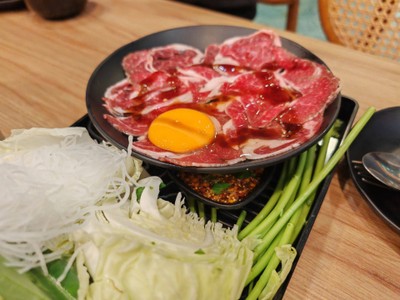 อาหาร หรือ เครื่องดื่ม