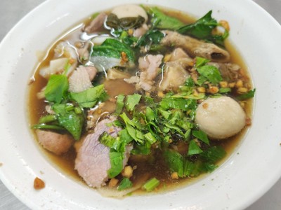 เกาเหลาเนื้อทุกอย่างพิเศษ