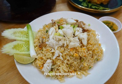 ข้าวผัดปู