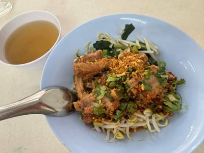 ก๋วยเตี๋ยวต้มยำซี่โครงหมู