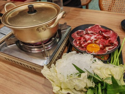 อาหาร หรือ เครื่องดื่ม