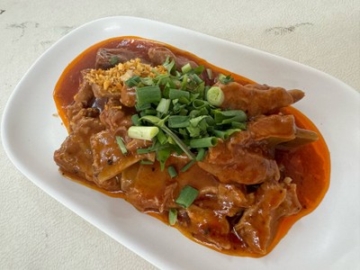 ซี่โครงหมูตุ๋น