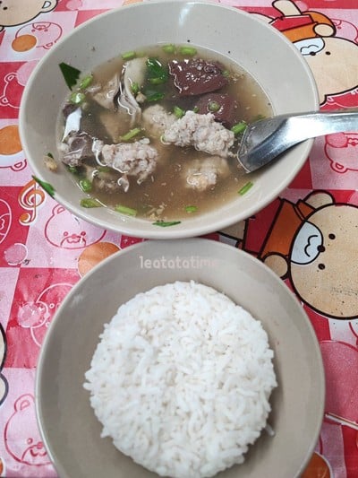 เกาเหลาเลือดหมู+ข้าว