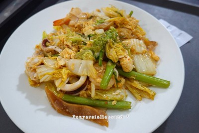 สุกี้แห้งทะเล ผัด