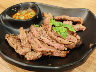 อาหาร หรือ เครื่องดื่ม