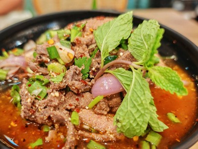 อาหาร หรือ เครื่องดื่ม