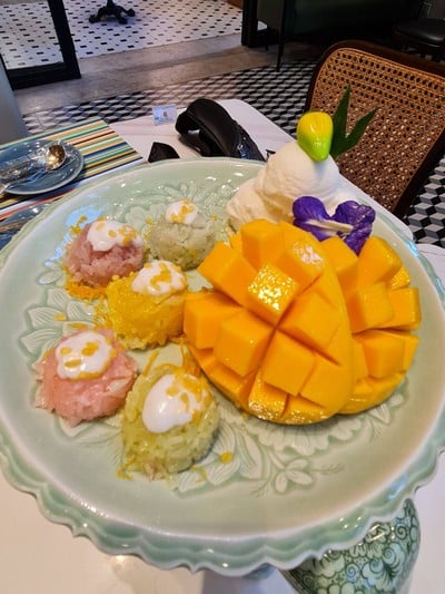 Celapot cafe x gallary