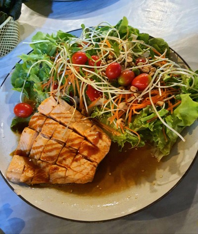 ยำแซลม่อน