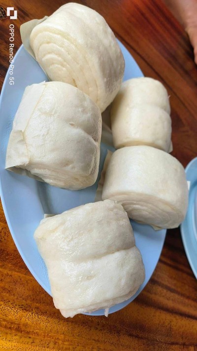 ร้านบ้านดิน ขาหมู-หมั่นโถว