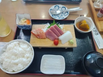 เซ็ท ซาชิมิ