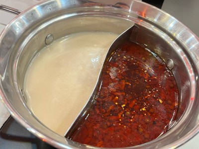 สุกี้หม่าล่า&ซุปกระดูกหมู